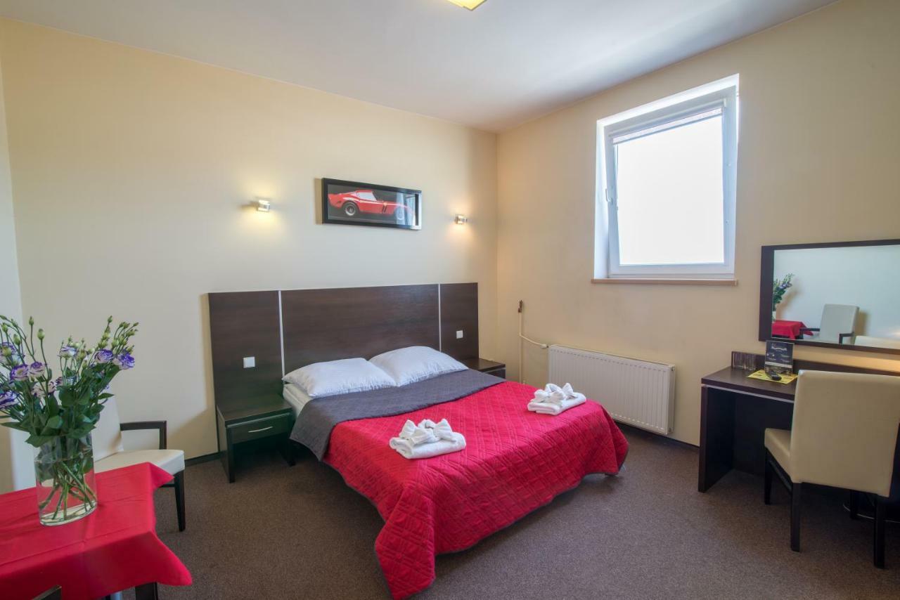Hotel 104 Stargard Szczeciński Kültér fotó